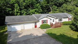 N2862 Crestwood Rd, Antigo, WI 54409