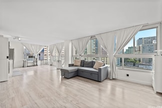 2421 Tusitala St Unit 803, Honolulu, HI 96815