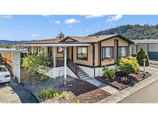 1009 Shadow Ranch Ln, Roseburg, OR 97470