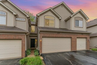 977 Parkhill Cir, Aurora, IL 60502