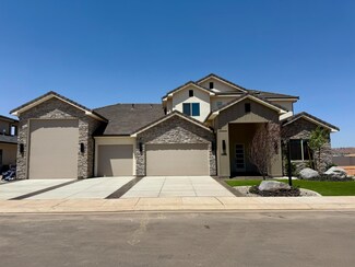 2832 Woodrow Ln, Washington, UT 84780
