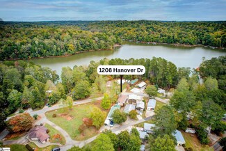 1208 Hanover Dr, Westminster, SC 29693