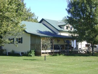 17648 Unity Ave, Cresco, IA 52136