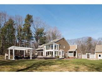 41 Random Rd, Rye, NH 03870