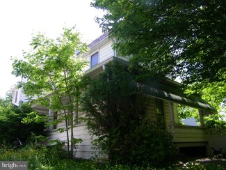 3804 Parkside Dr, Baltimore, MD 21206
