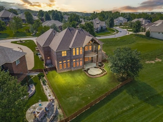 1518 W Silver Oak Dr, Springfield, MO 65810