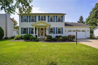 392 Helena Dr, Tallmadge, OH 44278