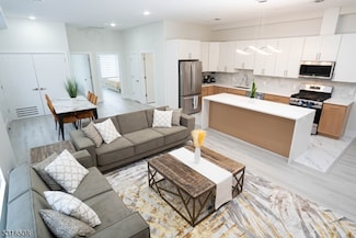 22 Bloomfield Ave Unit 103, Paterson, NJ 07503