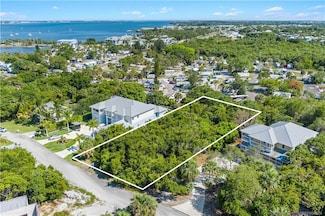 3840 NE Cheri Dr, Jensen Beach, FL 34957