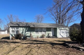 921 E Mckinsey St, Moberly, MO 65270