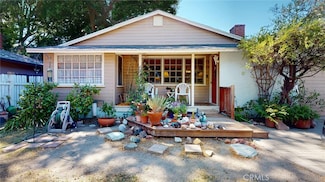 22542 Burbank Blvd, Woodland Hills, CA 91367