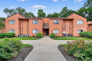 204 Town Hill Rd Unit B7, Nanuet, NY 10954