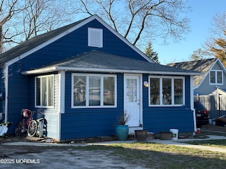 240 Beach Ave, Beachwood, NJ 08722