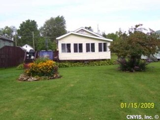 7 Shady Lawn Dr, Hammond, NY 13646