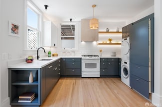 142 Diamond St, San Francisco, CA 94114