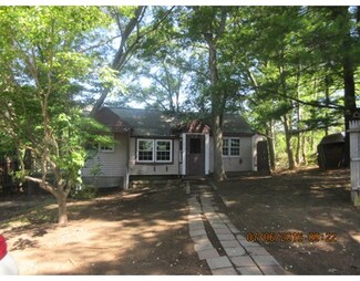 1 Lark Ln, Assonet, MA 02702