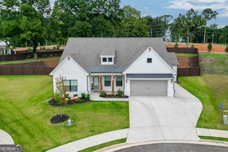 35 Rose Walk Ct, Hoschton, GA 30548