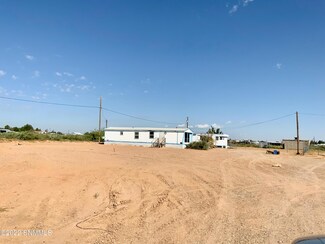 806 Amador Dr Unit A & B, Chaparral, NM 88081