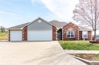 1100 Charles St, Knob Noster, MO 65336