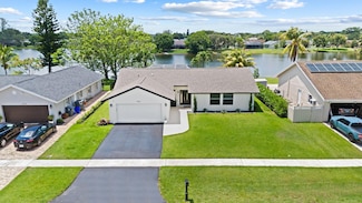 9666 Oregon Rd, Boca Raton, FL 33434