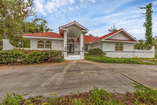 365 Capstan Dr, Placida, FL 33946