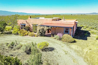 40 Colonias Pointe Dr, El Prado, NM 87529