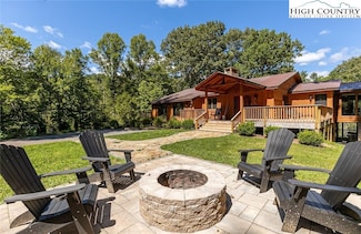 389 Auborn Trivette Rd, Sugar Grove, NC 28679