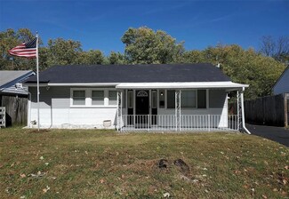 24 Delores Dr, East Saint Louis, IL 62206