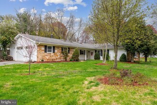 16110 Pointer Ridge Dr, Bowie, MD 20716