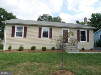 7870 Senseney Ave, Middletown, VA 22645