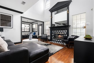 609 E Main St, Round Rock, TX 78664