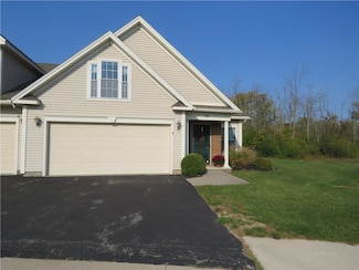 135 Eagle Pine Way, Rochester, NY 14623