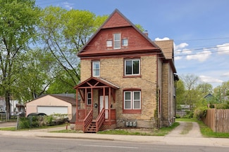 1208 University Ave NE, Minneapolis, MN 55413