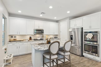 1941 W Yellowstone Way, Chandler, AZ 85248