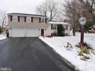 5 Meadowlark Dr, Stevens, PA 17578