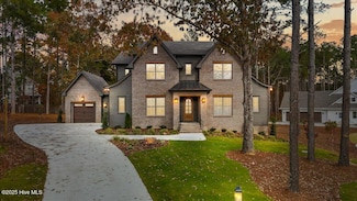 310 Sloan Ln, Pinehurst, NC 28374