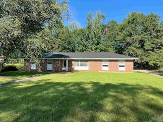 208 14th Ave, Atmore, AL 36502