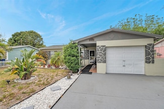 12790 118th St, Largo, FL 33778