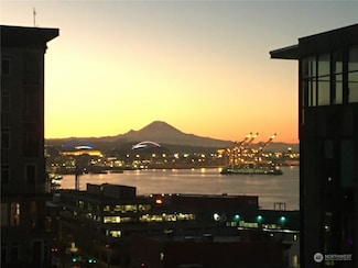 2717 Western Ave Unit 1016, Seattle, WA 98121