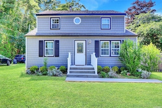 46 Bernstein Blvd, Center Moriches, NY 11934