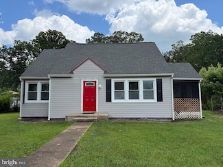 6 Randolph Rd, Fredericksburg, VA 22405