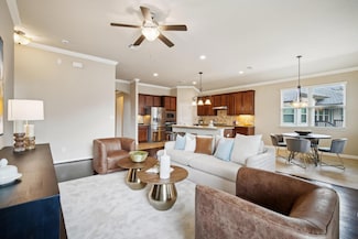 108 Phil Mickelson Ct, Round Rock, TX 78664