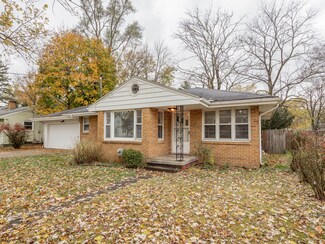1707 Sunnyside Dr, Kalamazoo, MI 49048