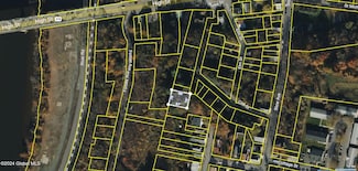 L9 Crockett Ave, Troy, NY 12180