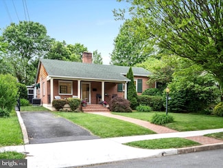 305 W Whitlock Ave, Winchester, VA 22601
