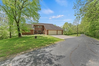 108 Green Falls Dr, Georgetown, OH 45121