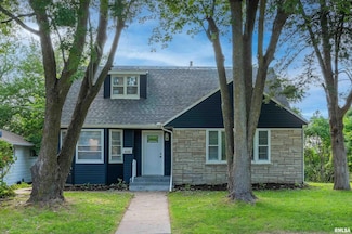 4248 14th St, Rock Island, IL 61201