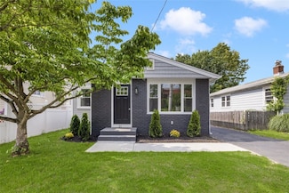 21 Victor Emanuel Ave, Providence, RI 02904