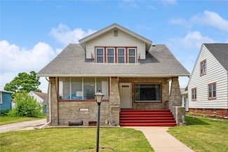 95 3rd Ave, Keystone, IA 52249