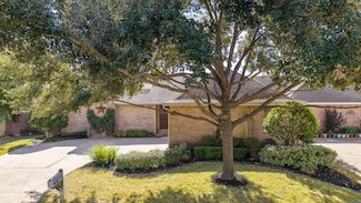 12835 Chimes Dr, Houston, TX 77077